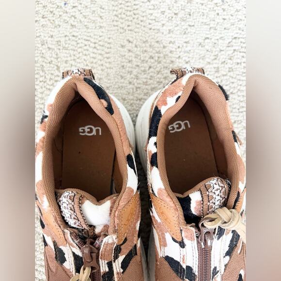 Ugg zip cow print platform chunky sole sneakers animal hair print EUC y2k size 9 - Picture 4 of 9